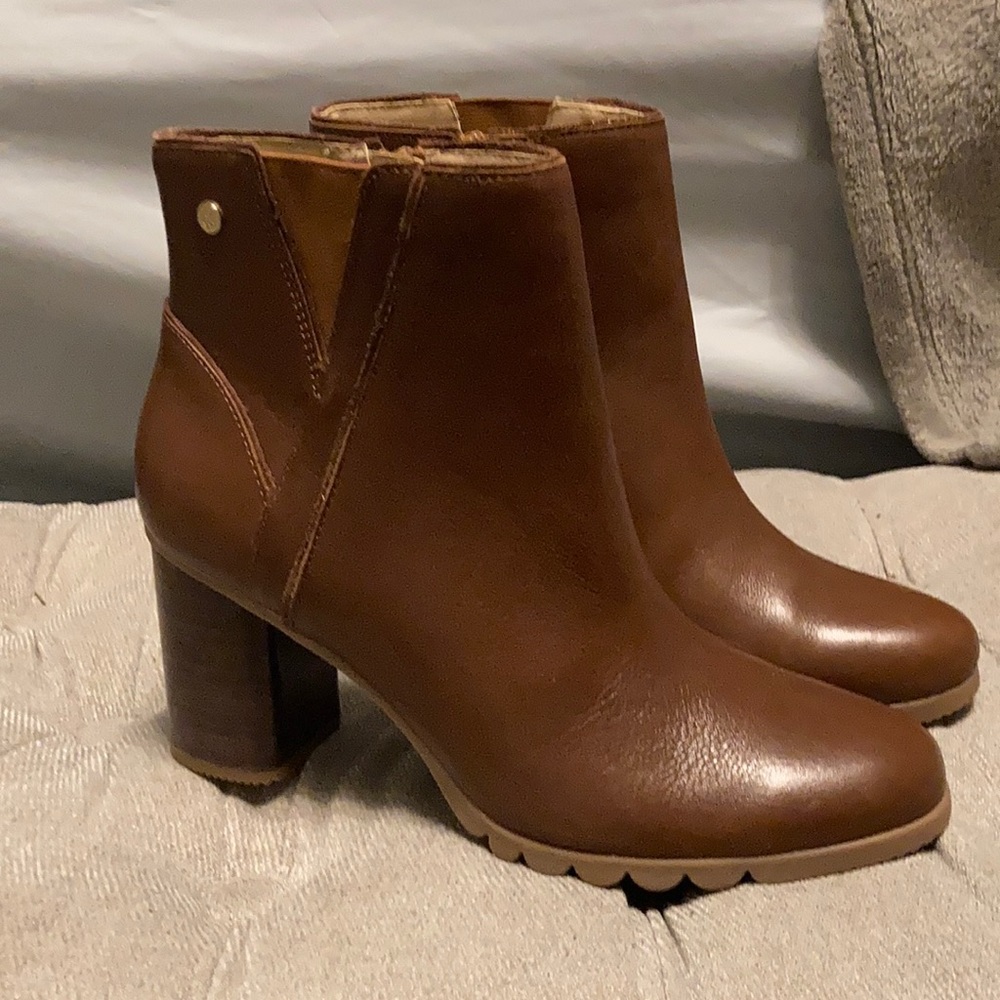 Hush puppies heeled boot